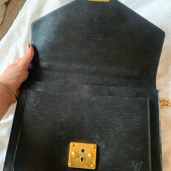 Louis Vuitton Epi Leather Bag - Picture 8 of 8